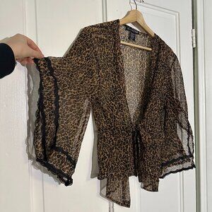 Cheetah flared lace 3/4 sleeve top